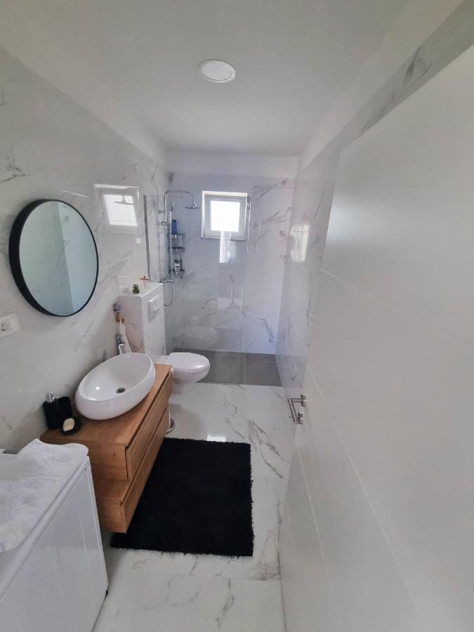 Beach House Oasis Villa Livak Kaštela Kültér fotó